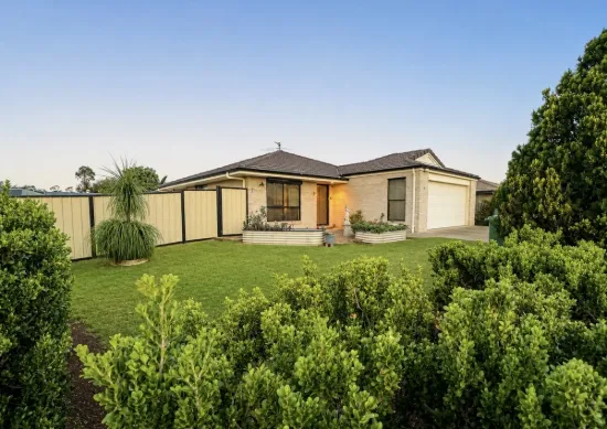 4 Berghofer Drive, Oakey, Qld 4401