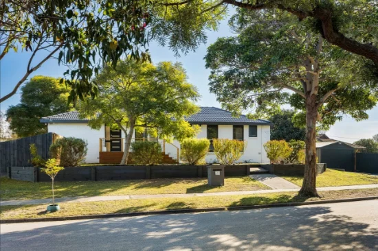 4 Bindi Close, Frankston, Vic 3199