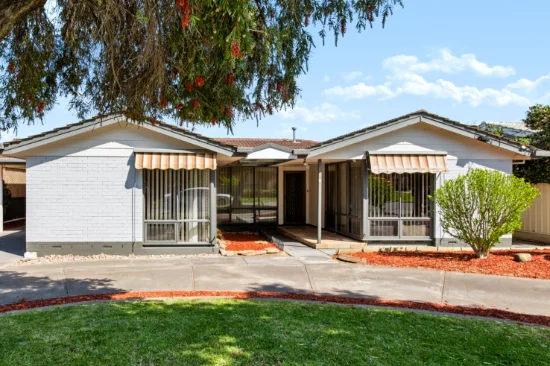 4 Blackwood Court, Ridgehaven, SA 5097