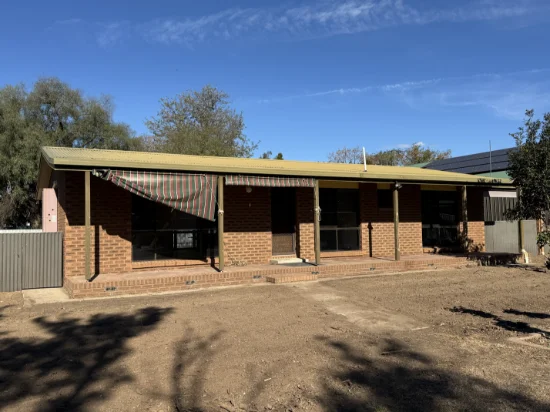 4 Blair Street, Culcairn, NSW 2660