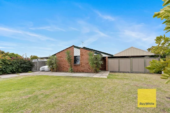 4 Bligh Place, Thornlie, WA 6108 - For Rent