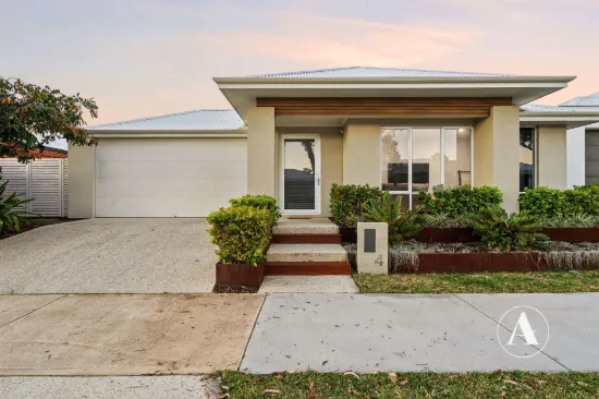 4 Boudicca Drive, Forrestdale, WA 6112
