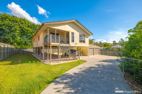 4 Bowlers Drive, Southside, Qld 4570