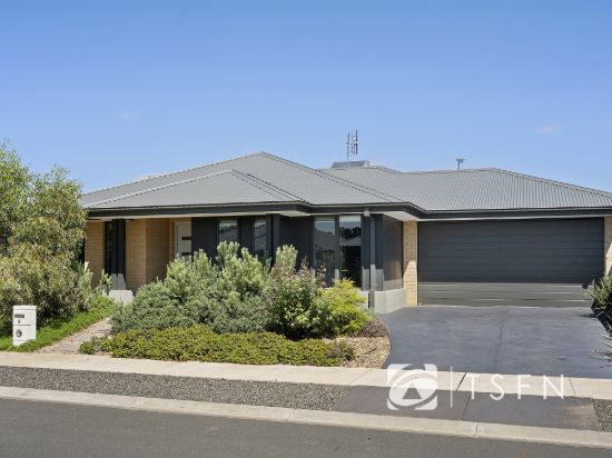 4 Bradfield Loop, Strathfieldsaye, Vic 3551