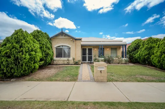 4 Brampton Avenue, Butler, WA 6036