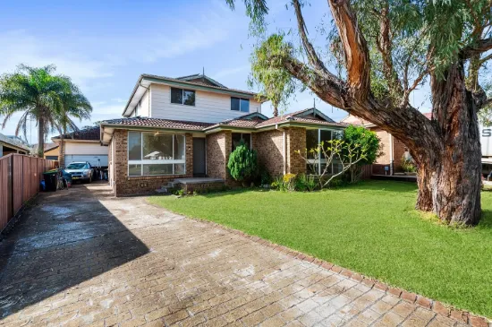 4 Brentwood Grove, Werrington Downs, NSW 2747