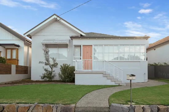 4 Bridge Street, Waratah, NSW 2298