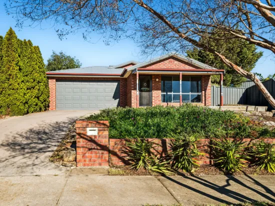 4 Broadbent Court, Mansfield, Vic 3722