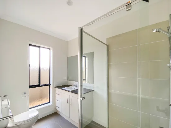 4 Bronze Street, Tarneit, Vic 3029-Image