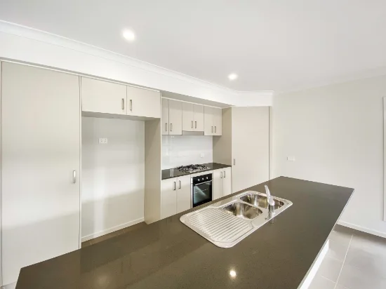 4 Bronze Street, Tarneit, Vic 3029-Image