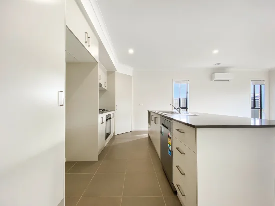 4 Bronze Street, Tarneit, Vic 3029-Image
