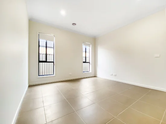4 Bronze Street, Tarneit, Vic 3029-Image