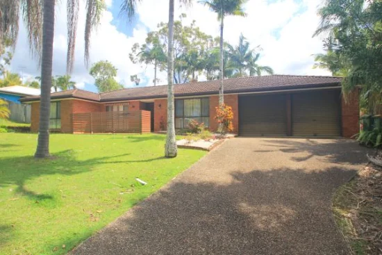 4 Buchanan Cres, Tewantin, Qld 4565 - For Rent
