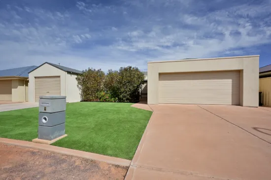 4 Buddy Newchurch Place, Whyalla Norrie, SA 5608
