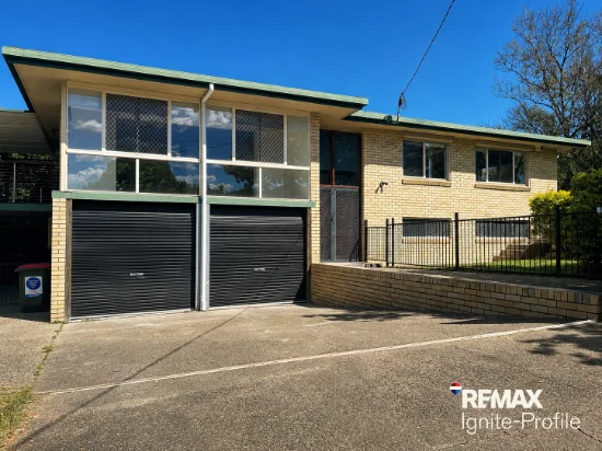 4 BURRENDAH ROAD, Jindalee, Qld 4074