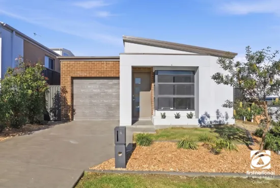 4 Burton Road, Gregory Hills, NSW 2557