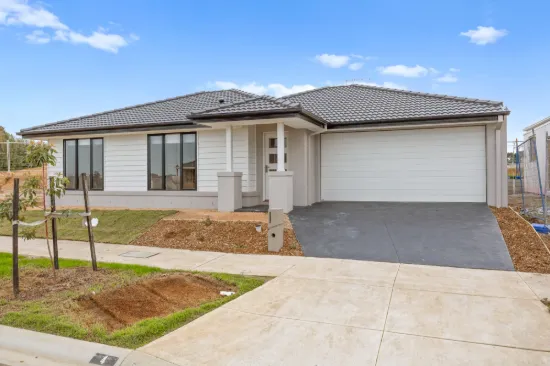 4 Cabana Street, Pakenham, Vic 3810