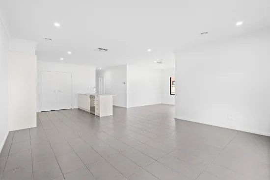 4 Cadley Ave, Point Cook, Vic 3030