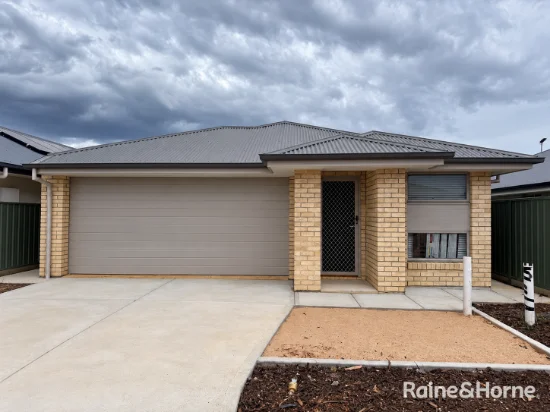 4 Cairns Street, Evanston Gardens, SA 5116