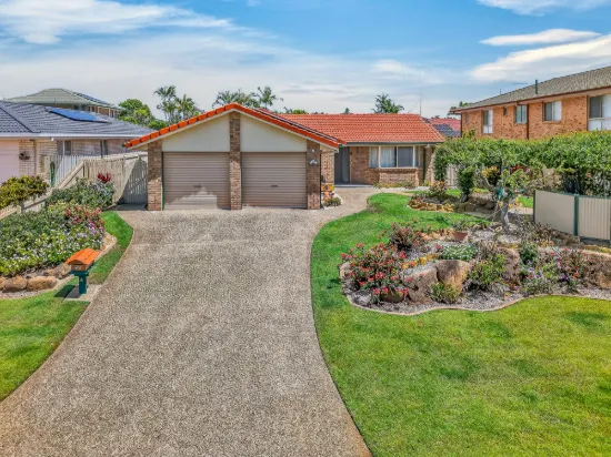 4 Capstan Court, Banksia Beach, Qld 4507