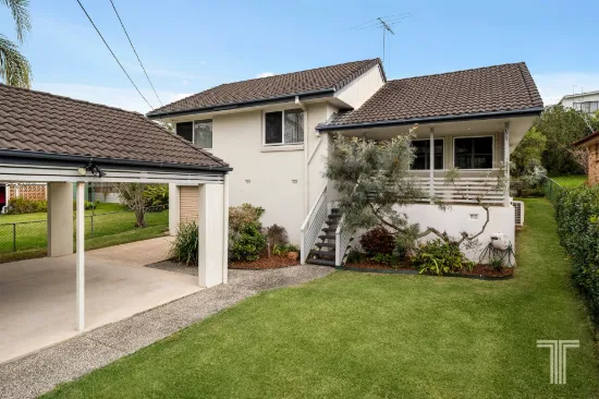 4 Cedlen Street, Camp Hill, Qld 4152