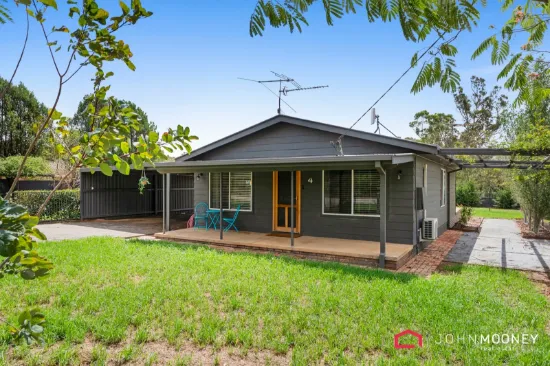 4 Centenary Drive, Marrar, NSW 2652