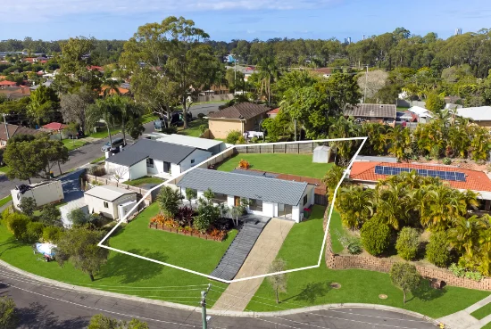 4 Chablis Court, Molendinar, Qld 4214