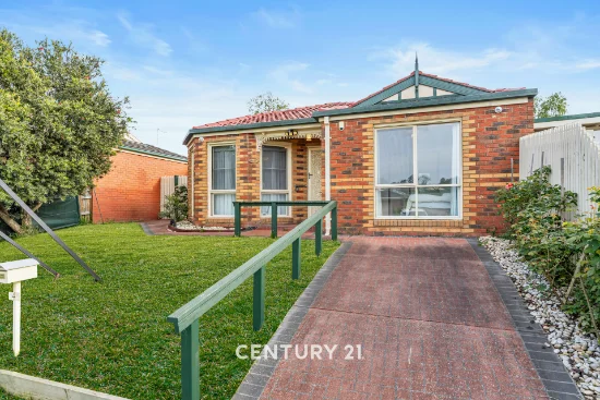 4 Cooma Court, Berwick, Vic 3806 - For Rent