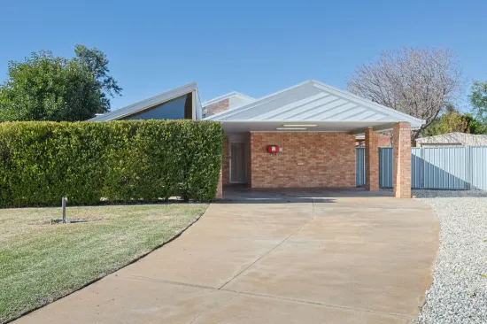 4 Coonawarra Close, Mildura, Vic 3500