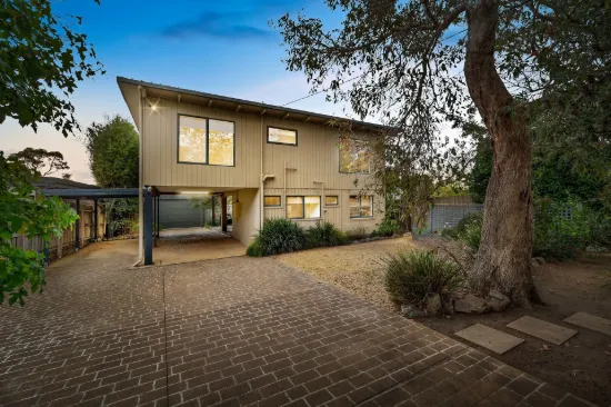 4 Cosmos Street, Dromana, Vic 3936