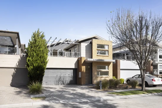 4 Crampton Square, Bonbeach, Vic 3196