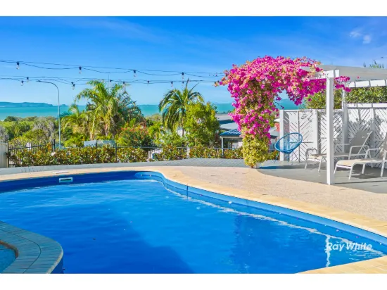 4 Crayke Court, Pacific Heights, Qld 4703