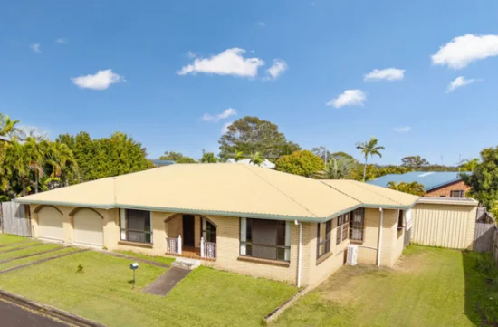 4 Cullen Avenue, Torquay, Qld 4655