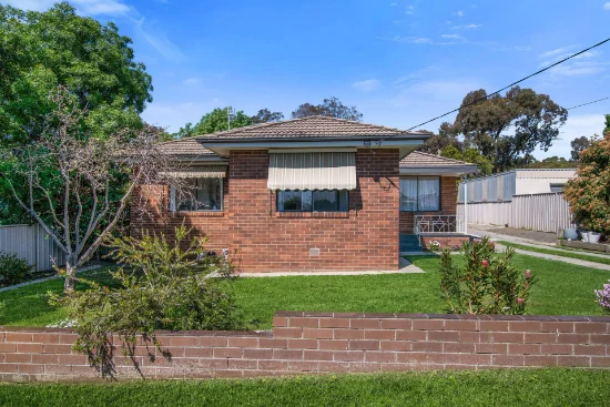 4 Cummings Street, East Bendigo, Vic 3550 - For Rent