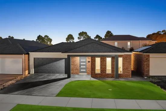 4 Davenport Crescent, Cranbourne West, Vic 3977