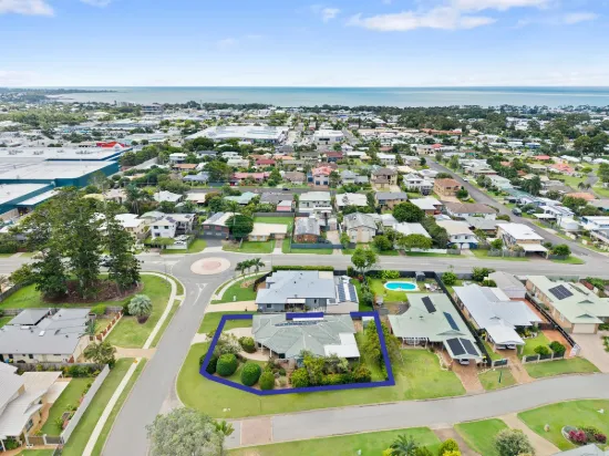 4 Davis Drive, Kawungan, Qld 4655