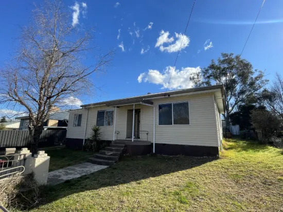 4 Dawson Avenue, Armidale, NSW 2350