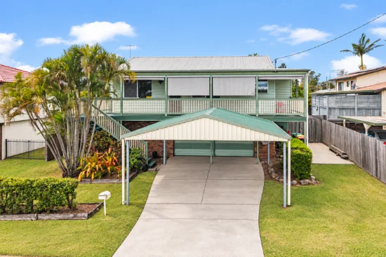 4 DEAN STREET, Bray Park, Qld 4500