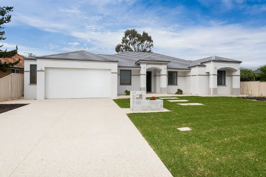 4 Deanmore Road, Karrinyup, WA 6018
