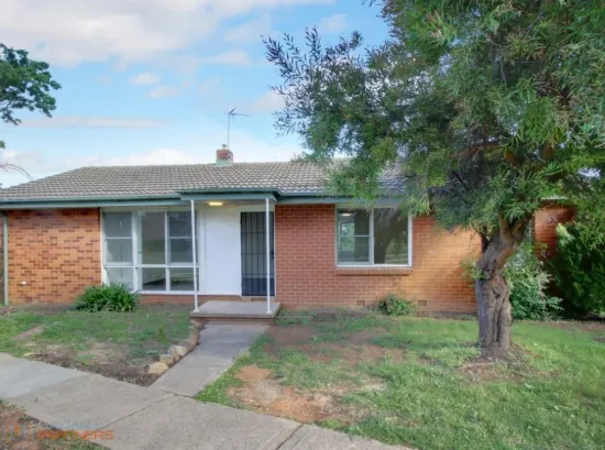 4 Deloraine Street, Lyons, ACT 2606