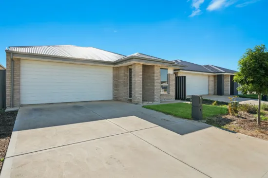 4 Desiree Street, Munno Para West, SA 5115