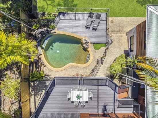 4 Donnelly Close, Brinsmead, Qld 4870