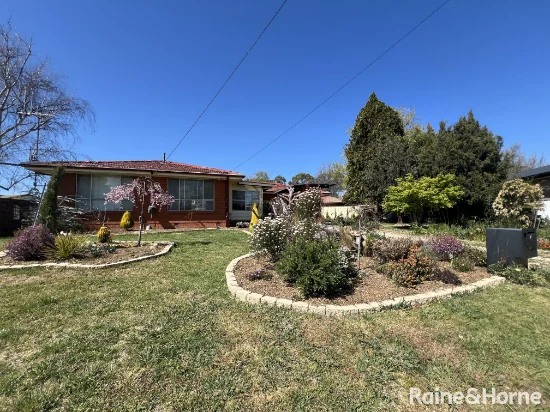 4 Dougherty Place, Orange, NSW 2800