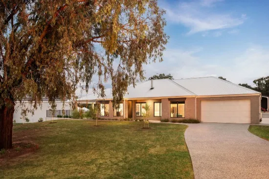 4 Eagleton Place, Wodonga, Vic 3690