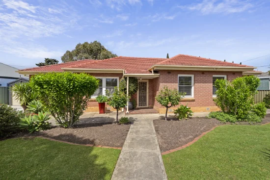 4 Edwards Avenue, Park Holme, SA 5043