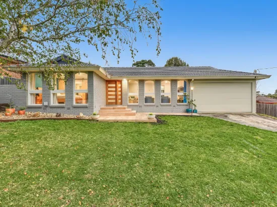 4 Elizabeth Court, Pakenham, Vic 3810