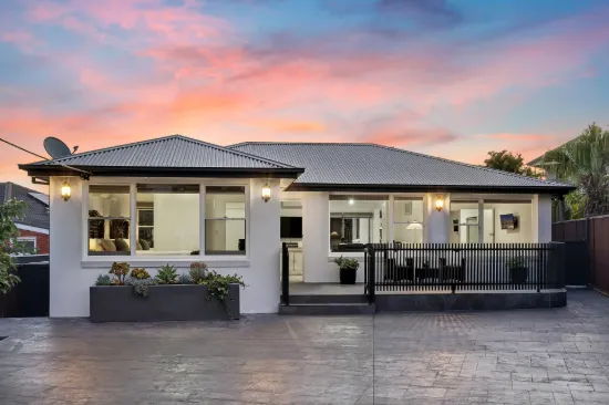 4 Enid Avenue, Roselands, NSW 2196