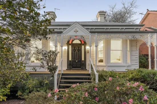 4 Erica Street, Canterbury, Vic 3126
