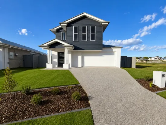 4 Ernest Close, Toogoom, Qld 4655