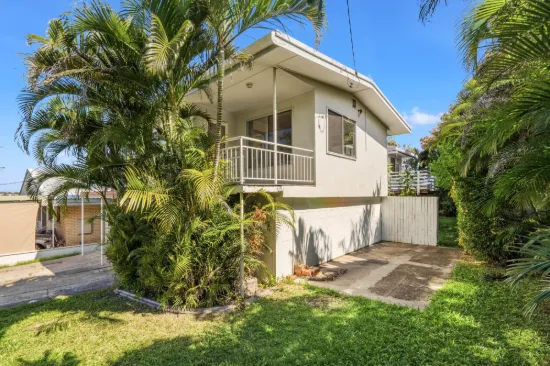 4 Ewan Street, Southport, Qld 4215-Image